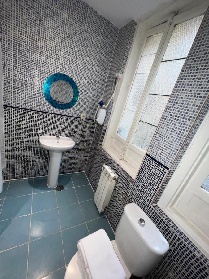 Hostal Abaaly Madrid Eksteriør bilde