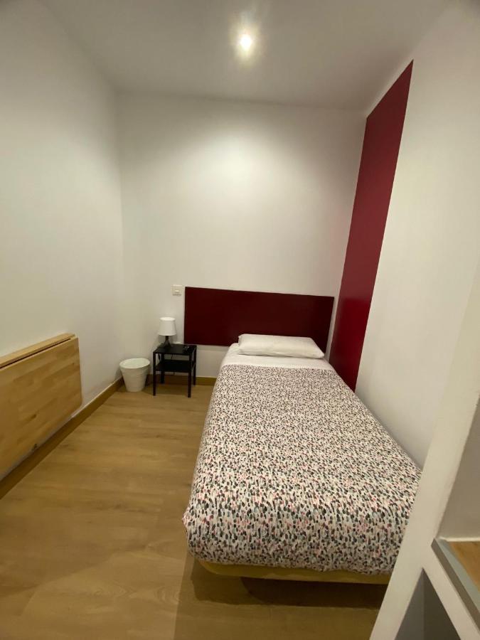 Hostal Abaaly Madrid Eksteriør bilde