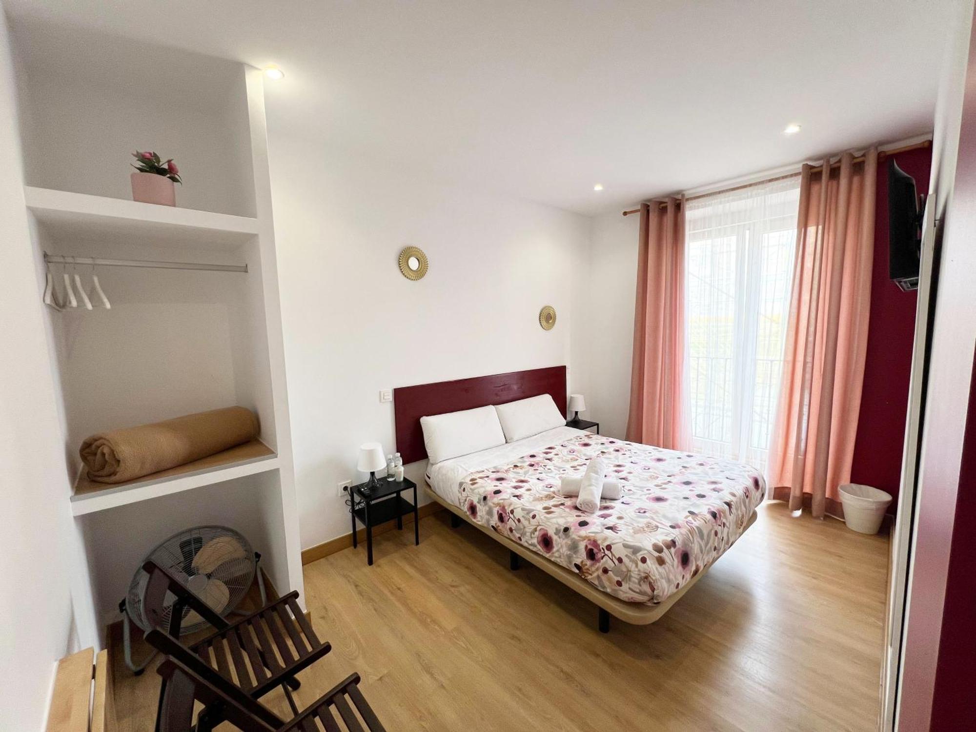 Hostal Abaaly Madrid Eksteriør bilde