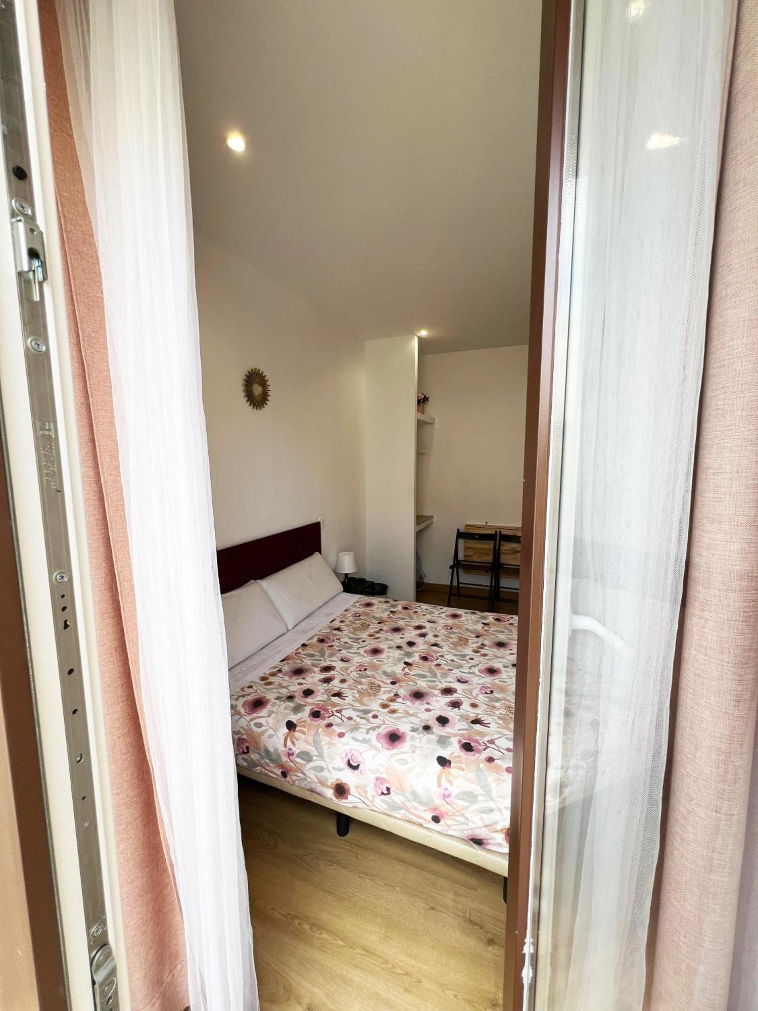Hostal Abaaly Madrid Eksteriør bilde