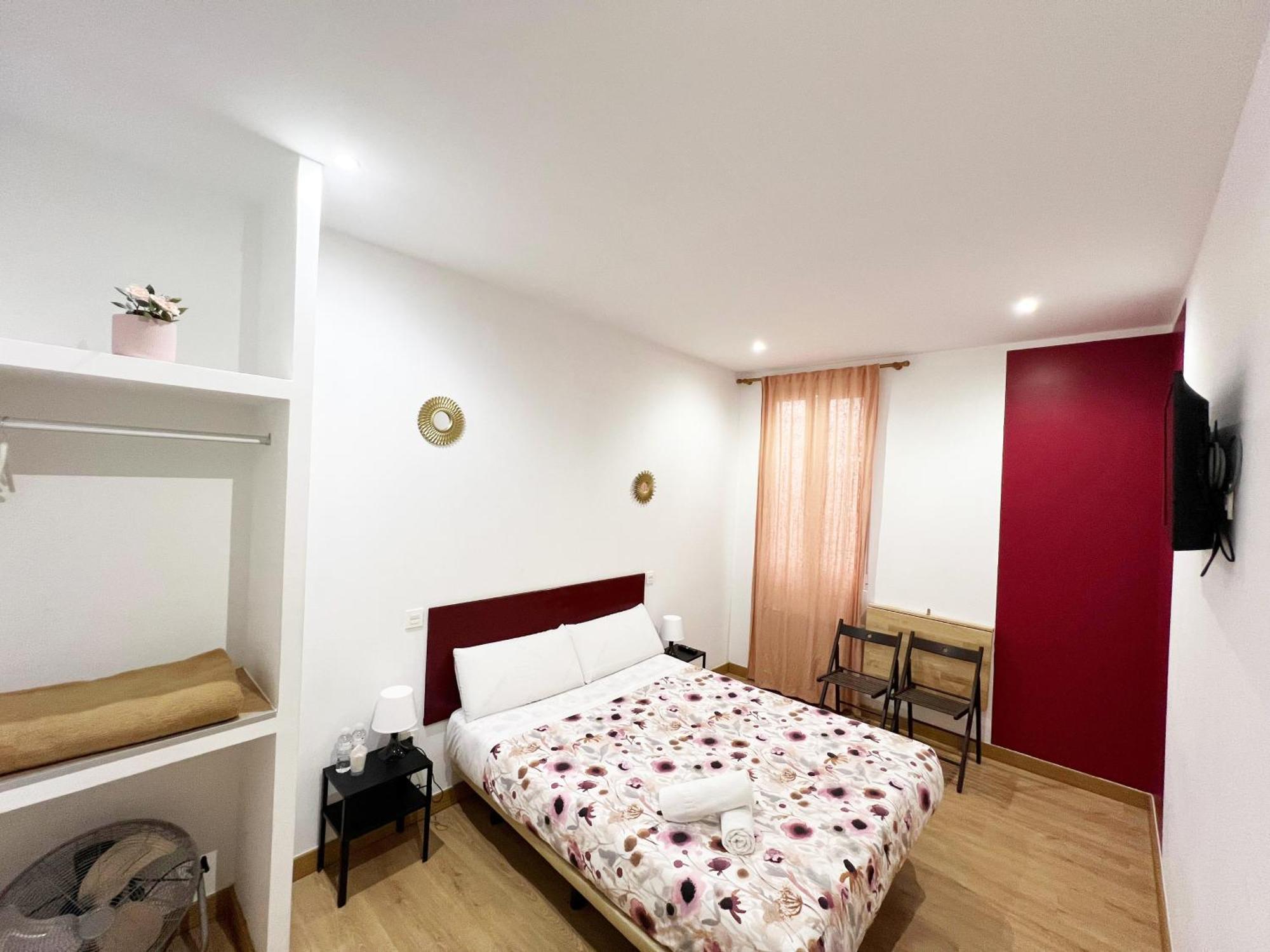 Hostal Abaaly Madrid Eksteriør bilde