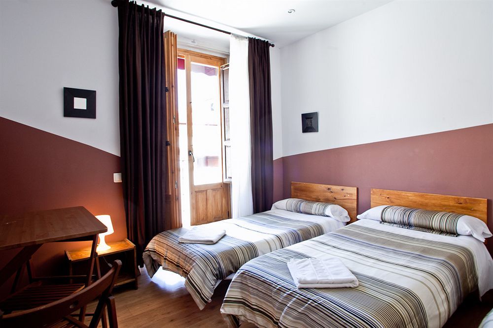 Hostal Abaaly Madrid Eksteriør bilde