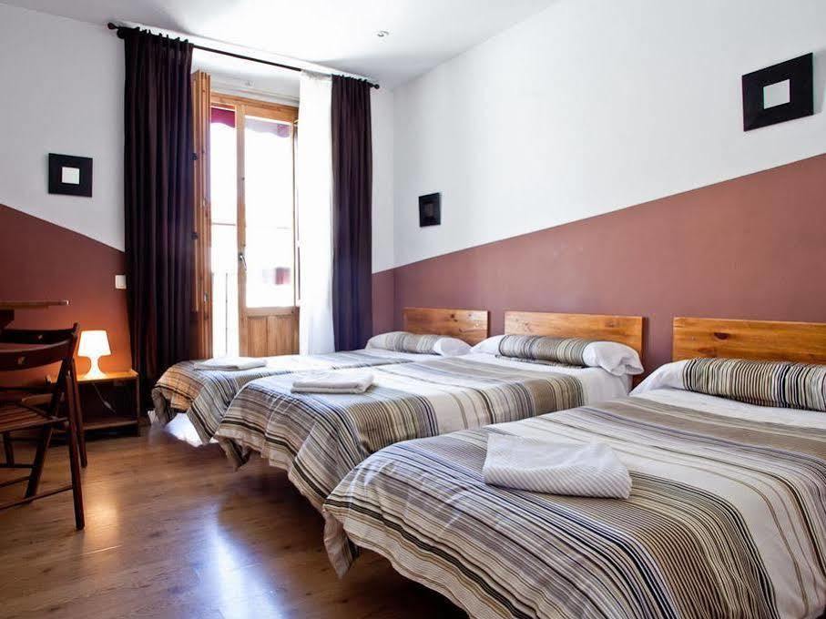 Hostal Abaaly Madrid Eksteriør bilde